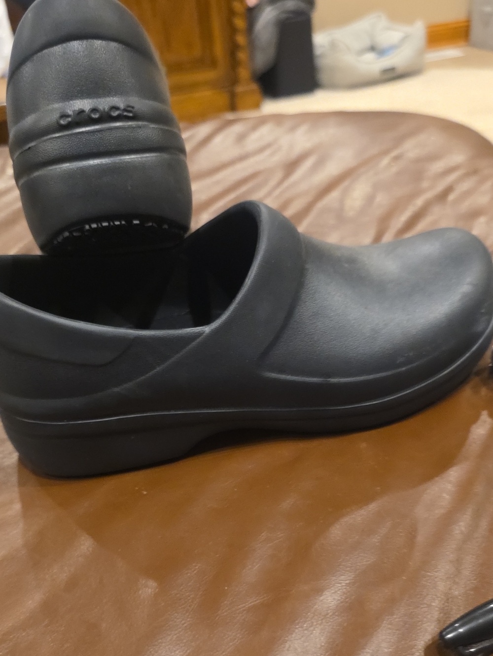 CROCS Womens Nerio II Black Slip-Ons Sz 10